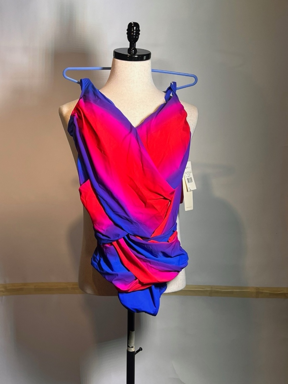 GOTTEX CONTOUR SWIMSUIT with tags